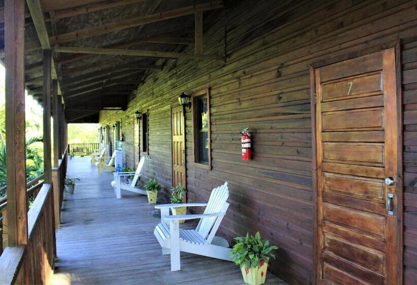 호텔 The Log Cabinn