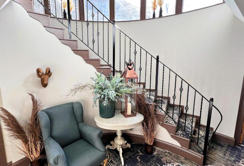 בית מלון כפרי The Mary Mount