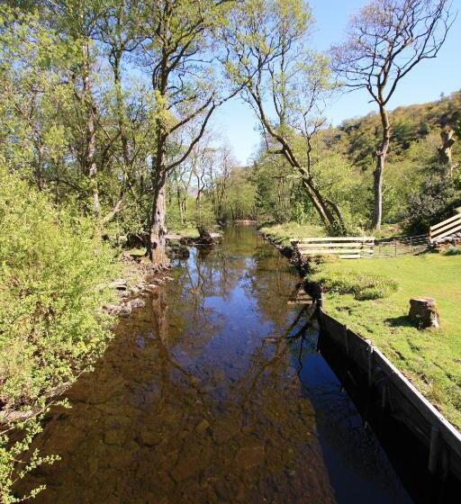 בית מלון כפרי The Mary Mount
