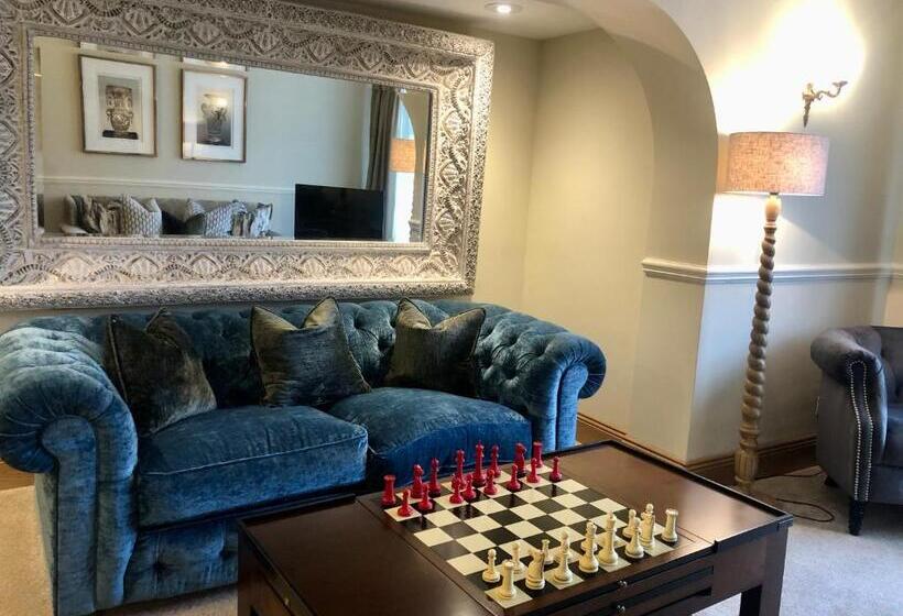 בית מלון כפרי The Mary Mount