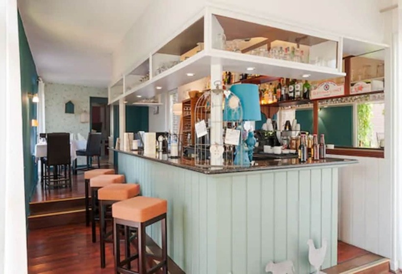 ホテル The Originals City, Hôtel La Cour Carrée, Eu