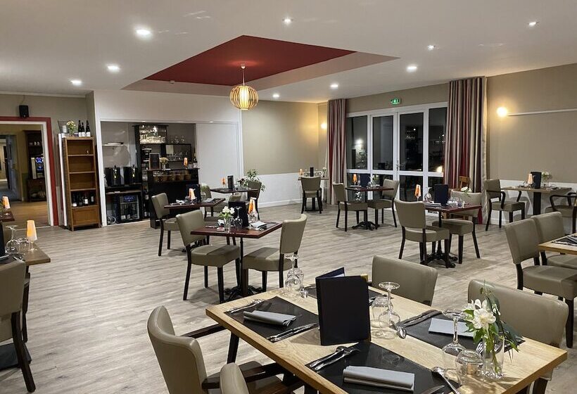 ホテル The Originals City, Hôtel La Cour Carrée, Eu