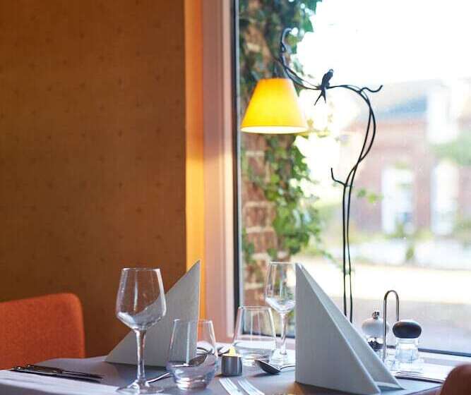 בית מלון כפרי The Originals City, Hôtel La Cour Carrée, Eu