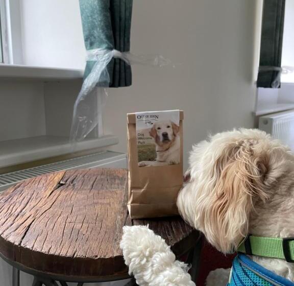 בית מלון כפרי Royal Oak