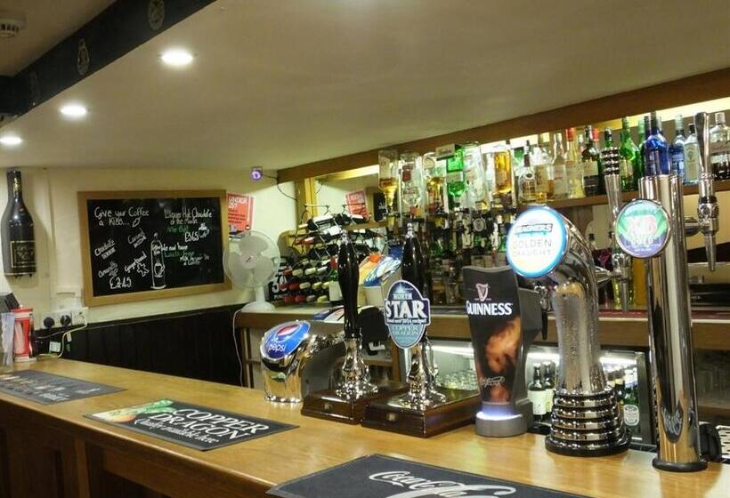 ホテル Rusland Pool