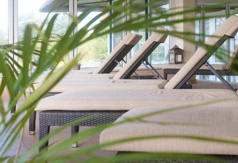 ホテル Und Spa Lundenbergsand