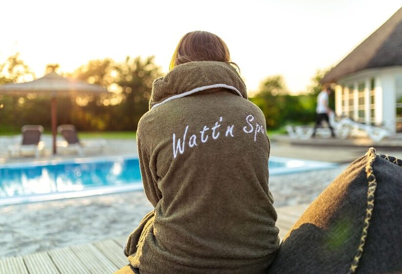 ホテル Und Spa Lundenbergsand