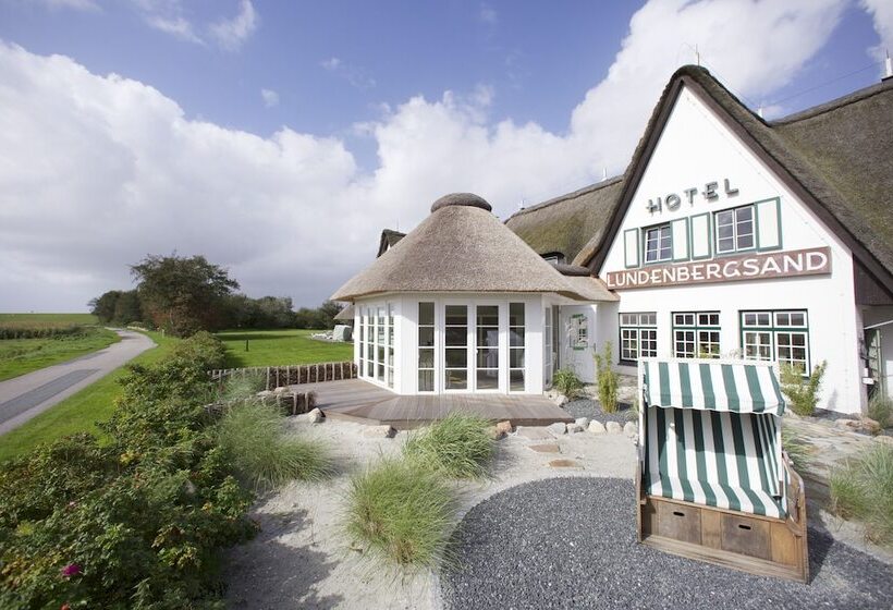 ホテル Und Spa Lundenbergsand