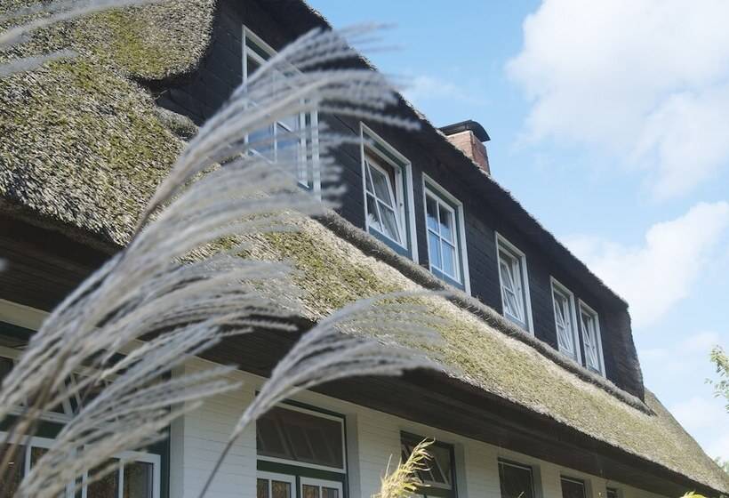 ホテル Und Spa Lundenbergsand