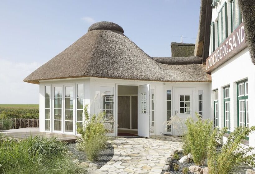 ホテル Und Spa Lundenbergsand