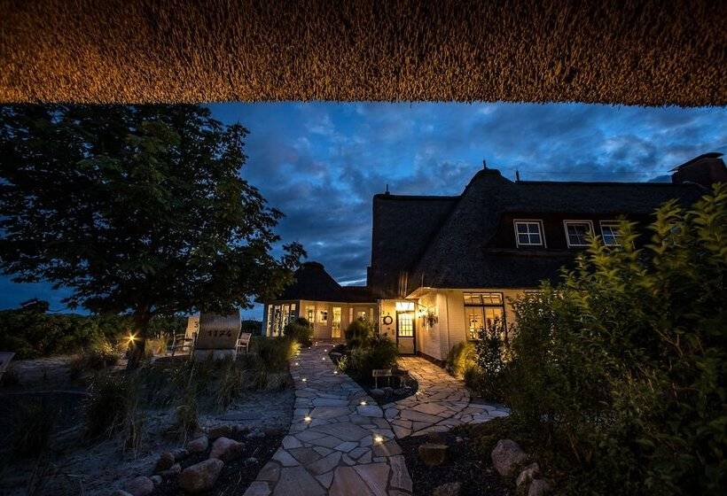 ホテル Und Spa Lundenbergsand