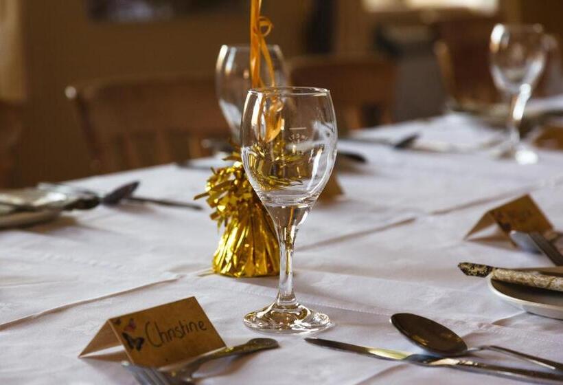 ホテル White Hart