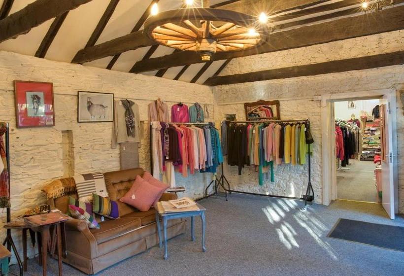 فندق Wiltonburn Farm B&b