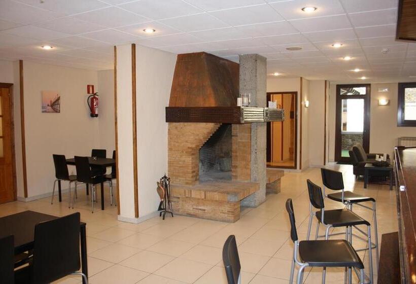 בית מלון כפרי Xalet Besoli