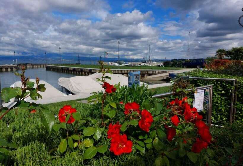 Yachting Hotel Mistral