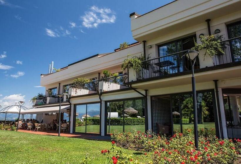 Yachting Hotel Mistral