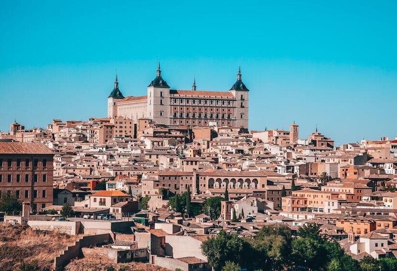 هتل Yit Conquista De Toledo
