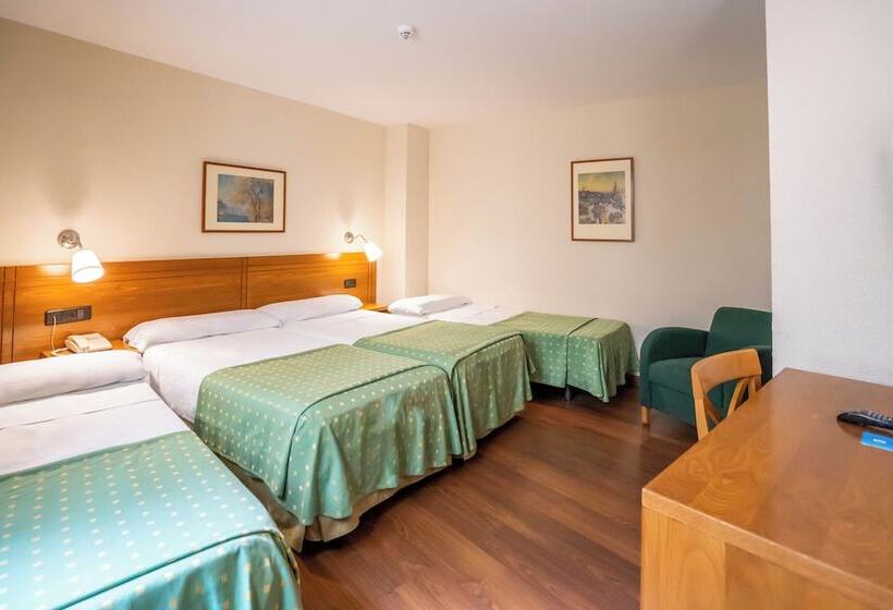 هتل Yit Conquista De Toledo