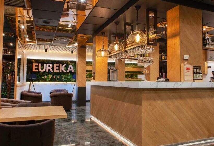 فندق YOMO Eureka