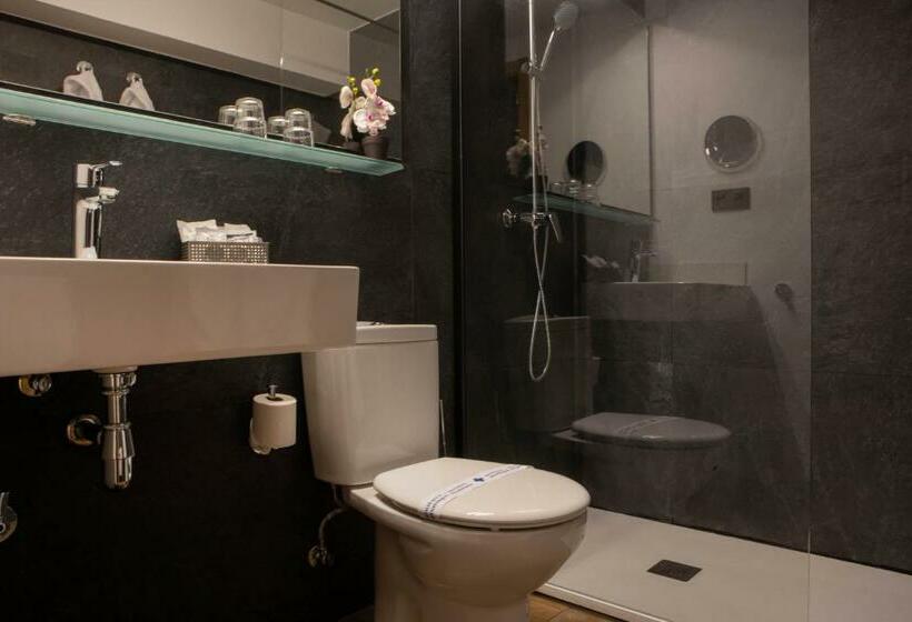 فندق YOMO Eureka