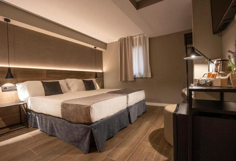 فندق YOMO Eureka