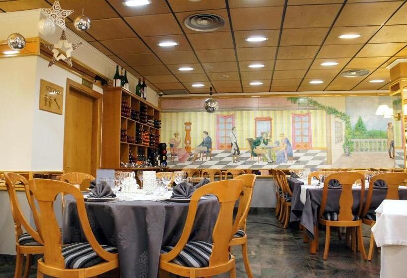 فندق YOMO Eureka