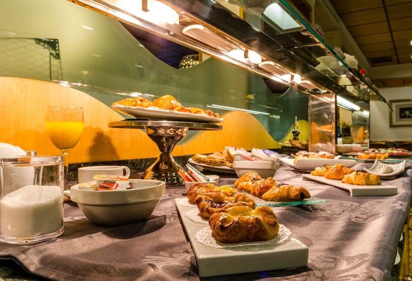 فندق YOMO Eureka