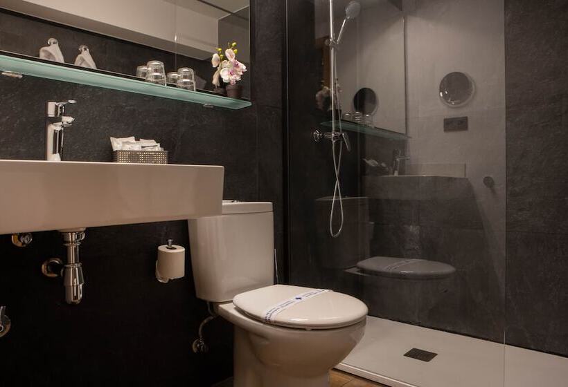 فندق YOMO Eureka