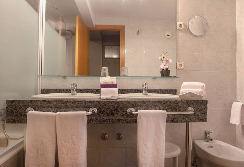 فندق YOMO Eureka