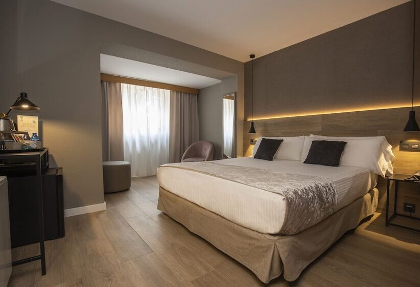 فندق YOMO Eureka