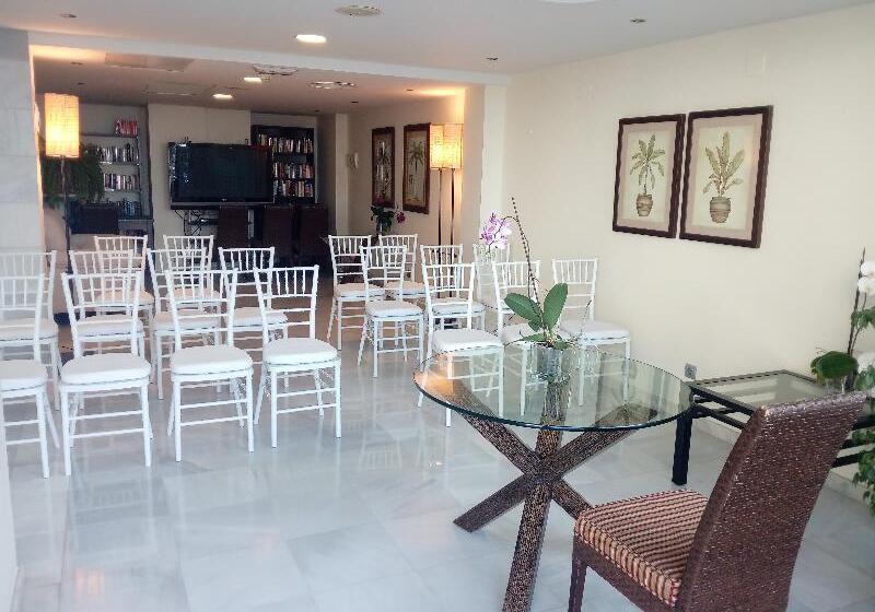 Ona Marinas De Nerja Spa Resort