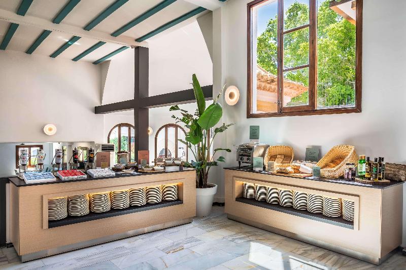 Occidental Pueblo Acantilado