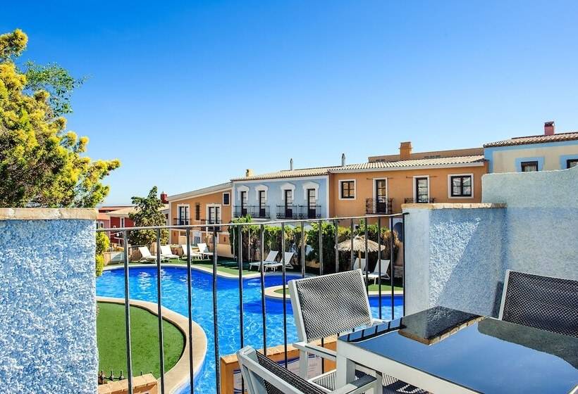 Occidental Pueblo Acantilado