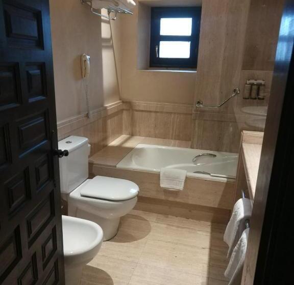 Parador De Santillana Gil Blas