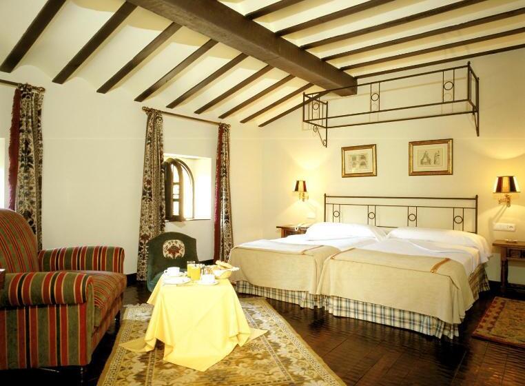 Parador De Santillana Gil Blas