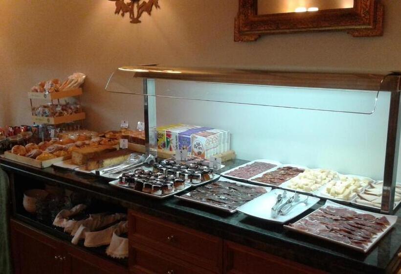 Parador De Santillana Gil Blas