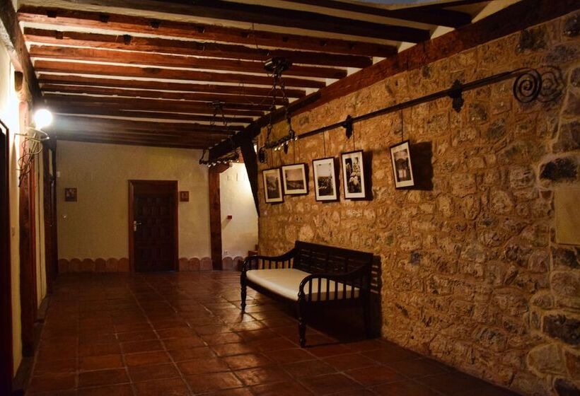 펜션 Real Posada De La Mesta