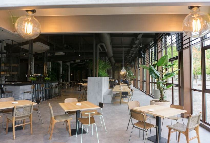 Albergue Monte do Gozo