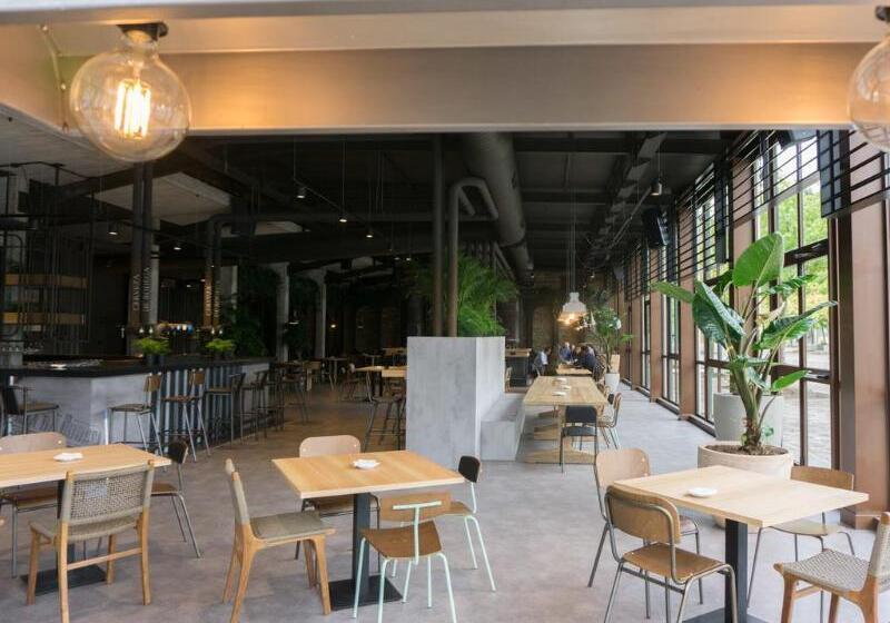 Albergue Monte do Gozo