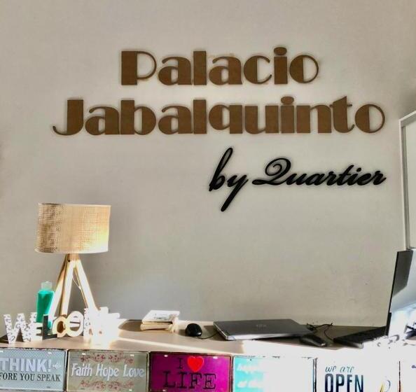 Quartier Leon Hostel Barrio Húmedo