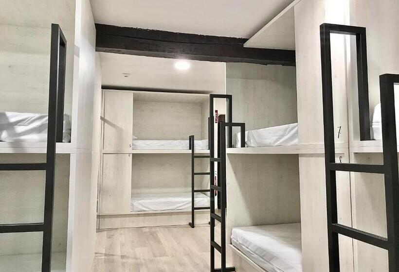 Quartier Leon Hostel Barrio Húmedo