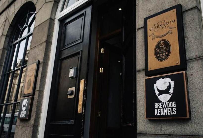 בית מלון כפרי Brewdog Kennels  Aberdeen