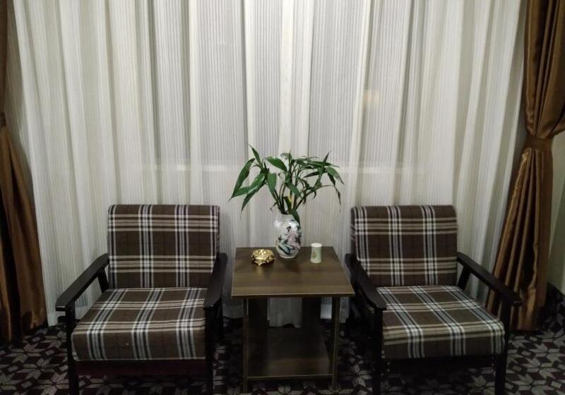 Hotel Greentree Alliance Xinyang Pingqiao District Nanjing Road Dongyang