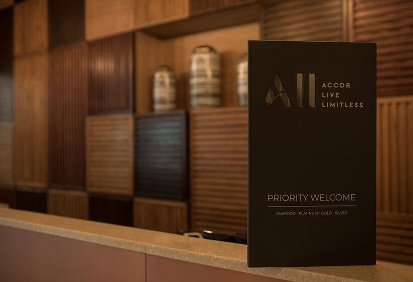 هتل Ibis Abdelmoumen Casa Centre