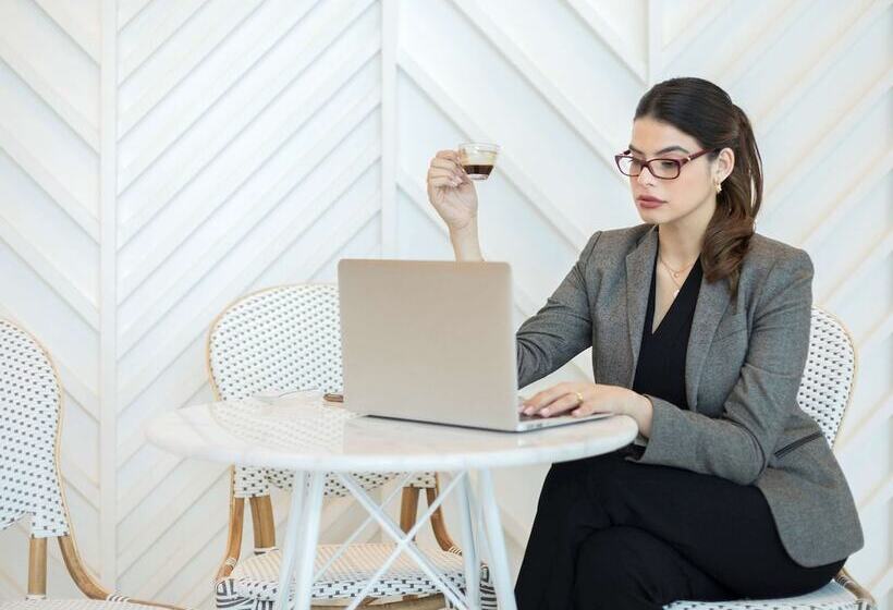 هتل Ibis Abdelmoumen Casa Centre