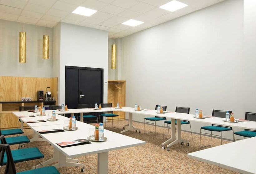 هتل Ibis Abdelmoumen Casa Centre