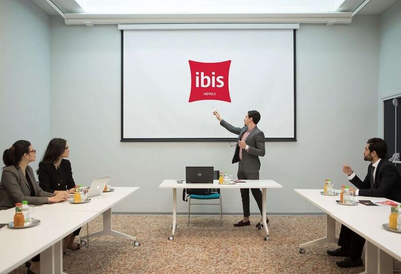 هتل Ibis Abdelmoumen Casa Centre