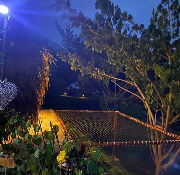 ホテル Mangoo Glamping