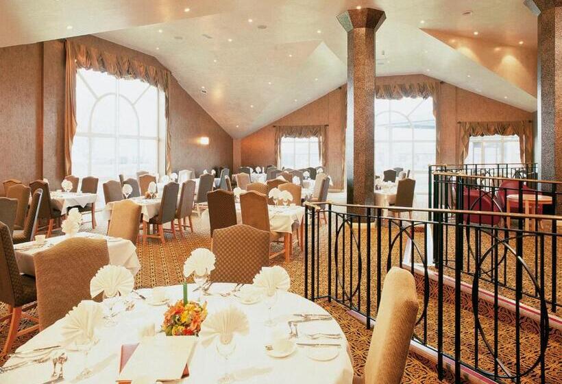 فندق Burntwood Court