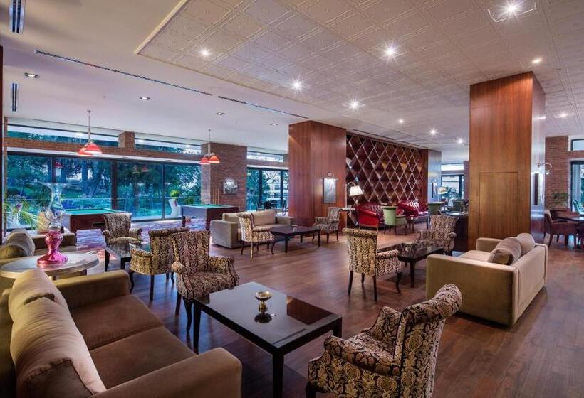 בית מלון כפרי Acapulco Resort